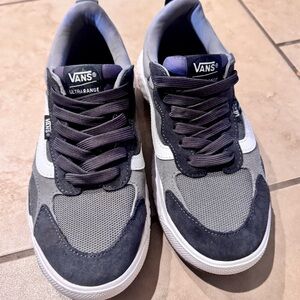 Vans Gray and Black Ultrarange Men’s Sneakers